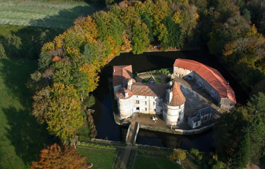 Chateau Des Martinanches Saint-Dier-d'Auvergne Luaran gambar